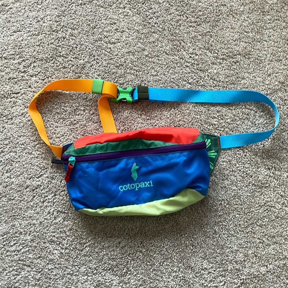 Cotopaxi 1.5 L Fanny pack
